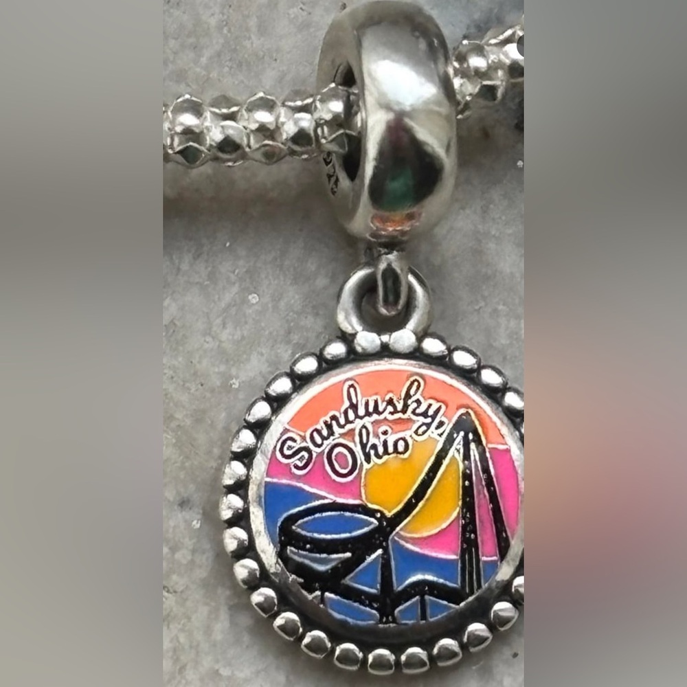 Pandora travel exclusive Ohio charm